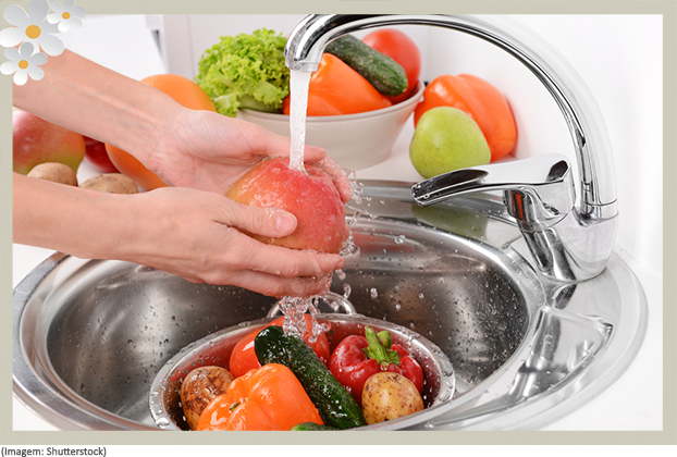 Dicas de como lavar frutas e legumes